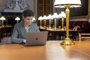Élisabeth de Maistre Députée de la 9e circonscription des Hauts-de-Seine Membre de la Commission des Affaires étrangères